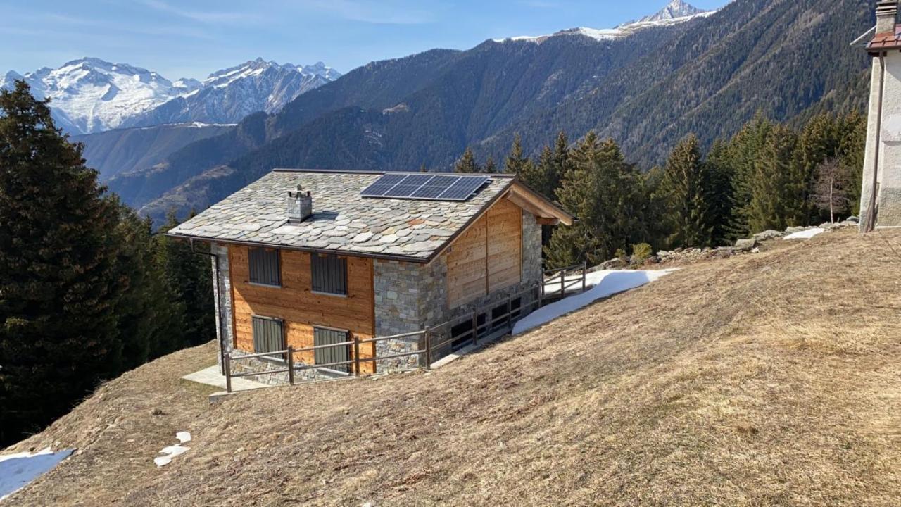 Chalet Baita Delle Favole Di Rosarita Berbenno di Valtellina Exterior foto